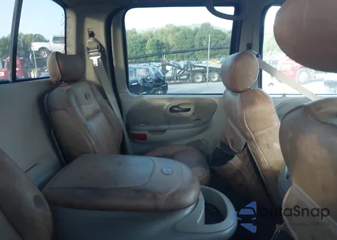 2002 Ford F-150 Lariat/Xlt z USA, uszkodzony, nr VIN 1FTRW07LX2KA56458